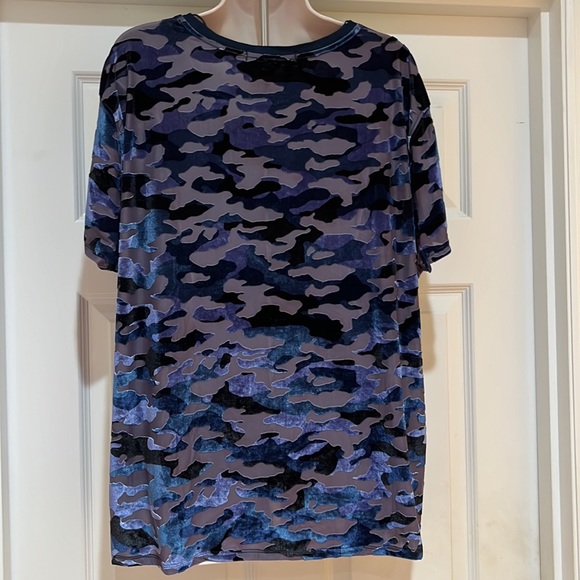 EUC Like New We The Free Burned Velvet Camo Oversize Blouse Size M - Picture 4 of 7